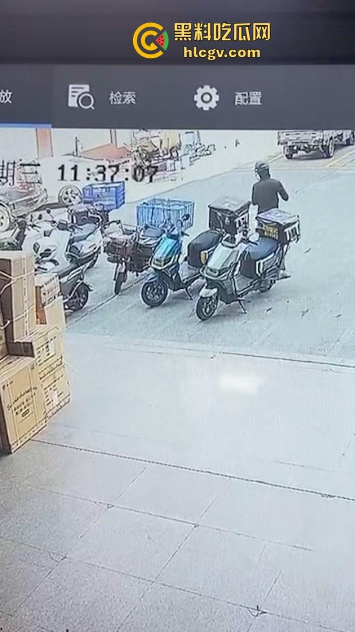 广东汕头一写字楼外卖频繁被盗 监控曝光小偷竟是同行相残  第2张