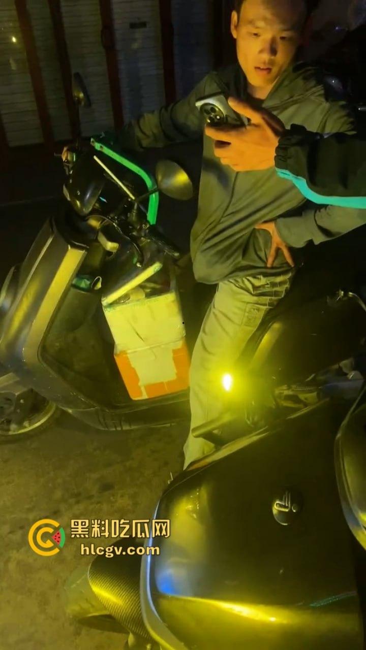 广东汕头一写字楼外卖频繁被盗 监控曝光小偷竟是同行相残  第5张