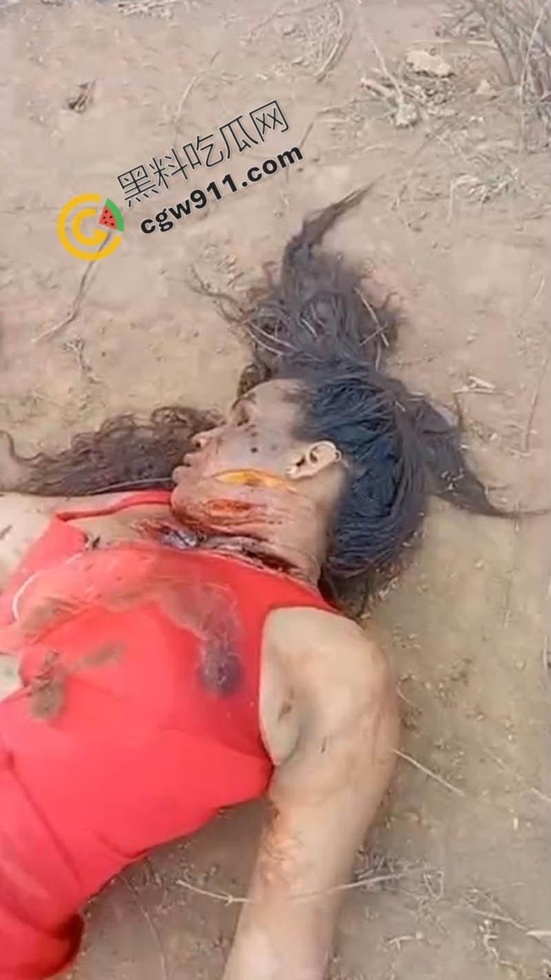巴西路边血腥噩梦：北部湾州美女割喉弃尸，红衣浸血如修罗场，喉管撕裂，热血喷涌染红大地！  第3张