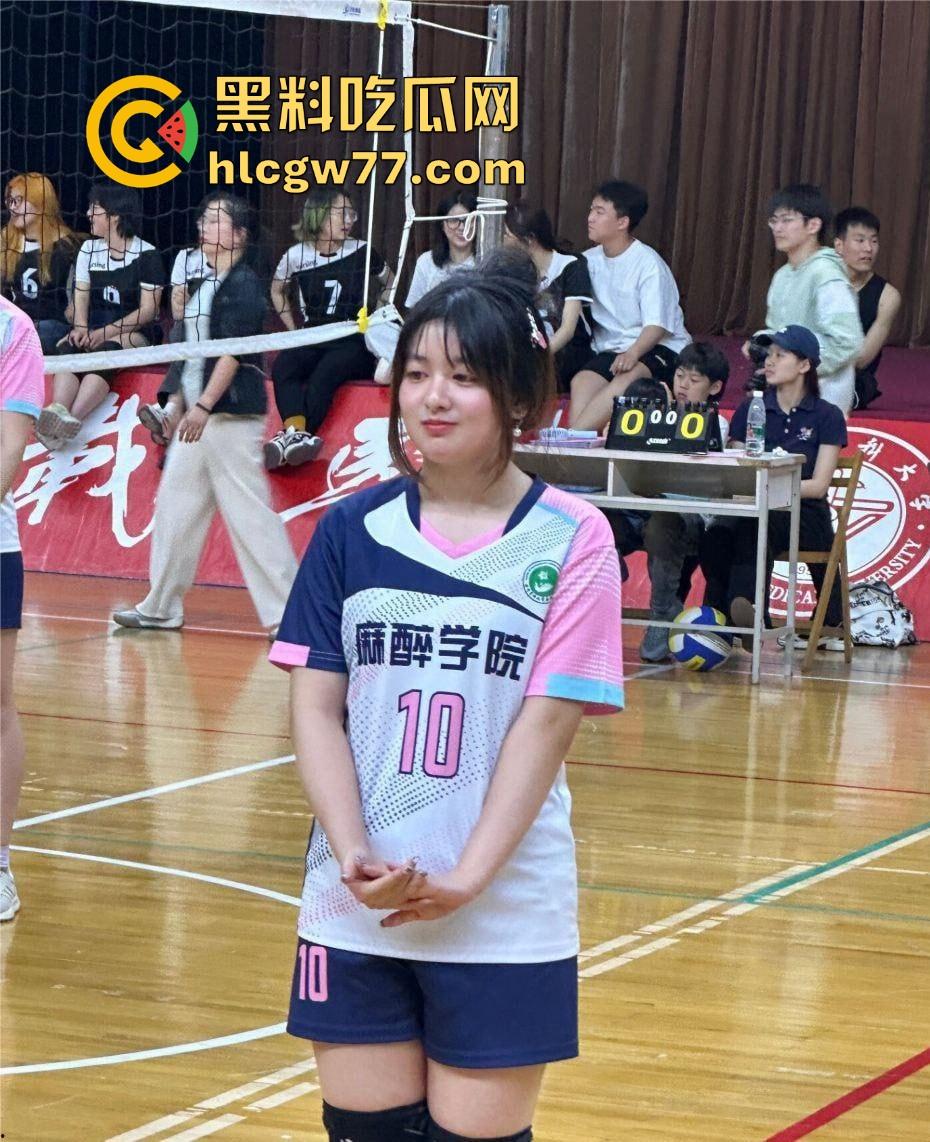 徐州医科大学大四可爱学姐【薛艺琳】表面乖女实则骚货，背着纯情男友网上调情 极致的反差母狗！  第5张