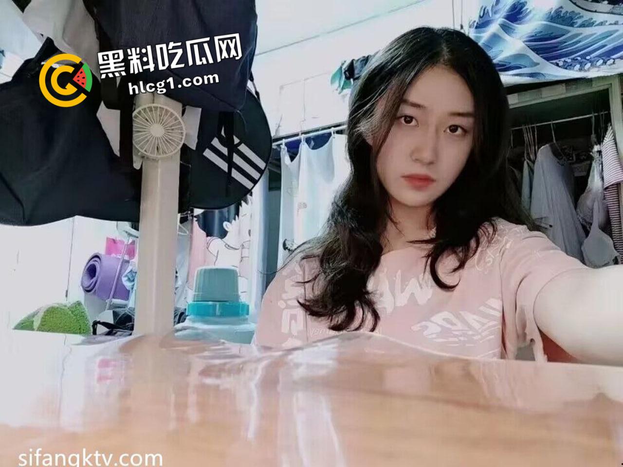 广东大学文学系知性美女 冰山美人的另一面 口活了得 私密视频被流出  第6张