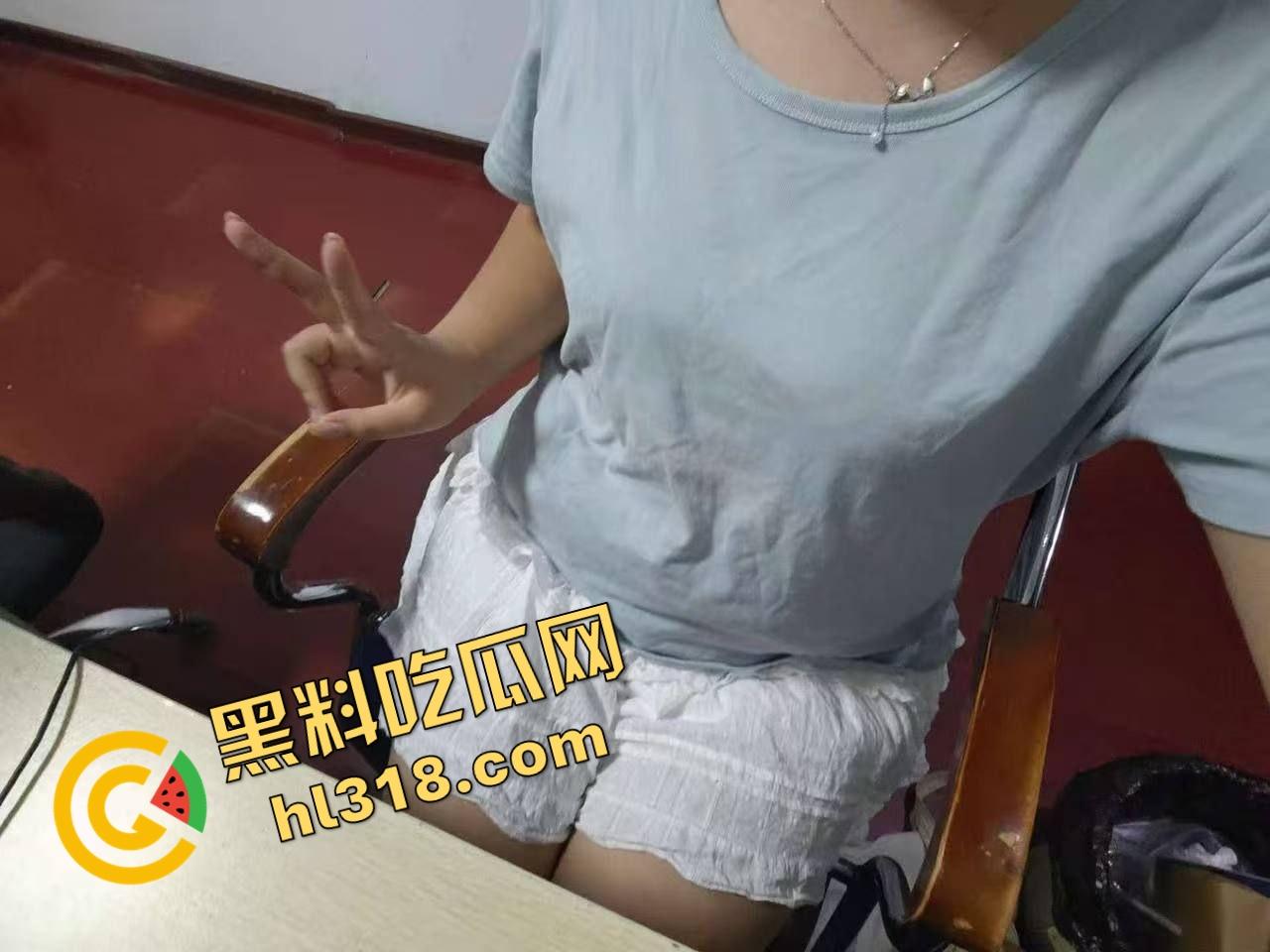 小骚逼群里公然约炮撩汉，结果被群友反杀，以为捡到大屌，没想到做爱视频一发，直接原地社死！  第11张