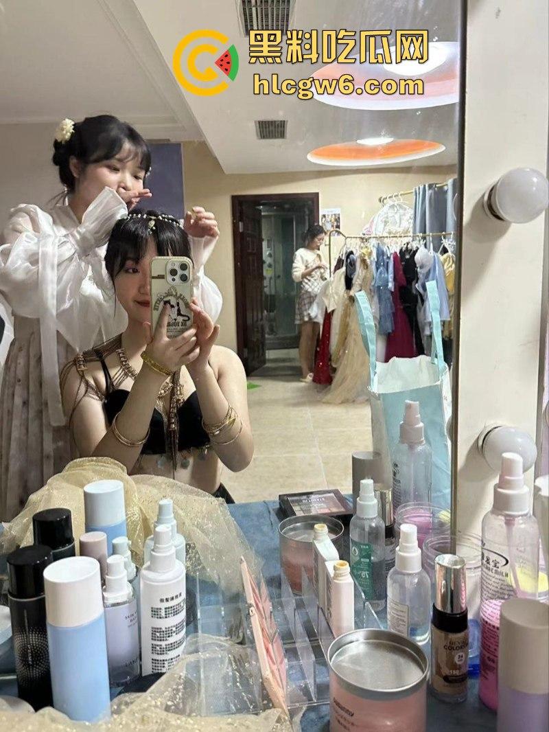 重庆工程学院骚货【陈润梅】与男友同居自摄洗澡做爱视频 本想记录美好恋爱生活 没想到分手被曝光！  第2张