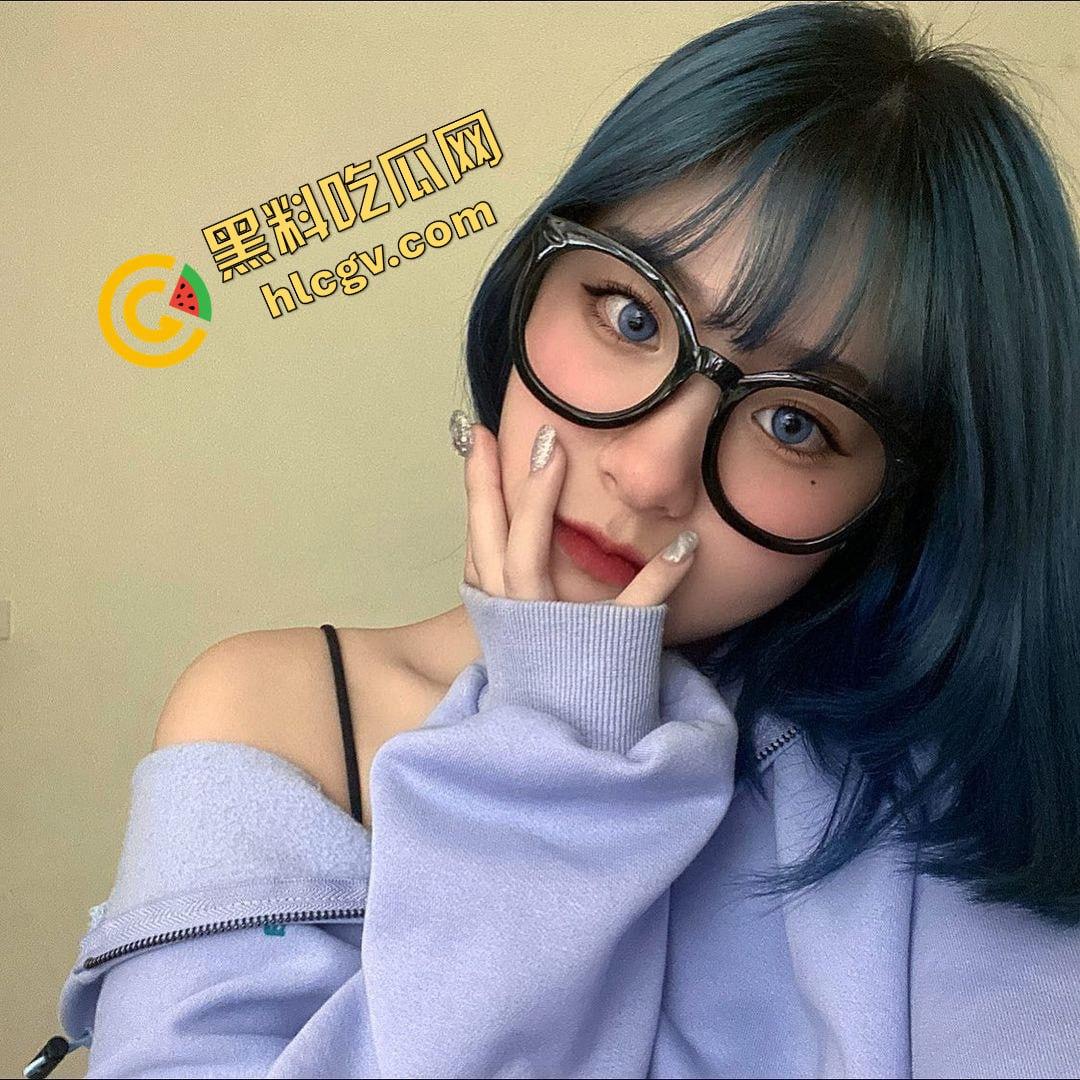 瓜友独家投稿曝光: 福建泉州02年骚鸡『肖萌萌』吃鸡狂魔 性生活混乱 与男友性爱视频外泄！  第2张