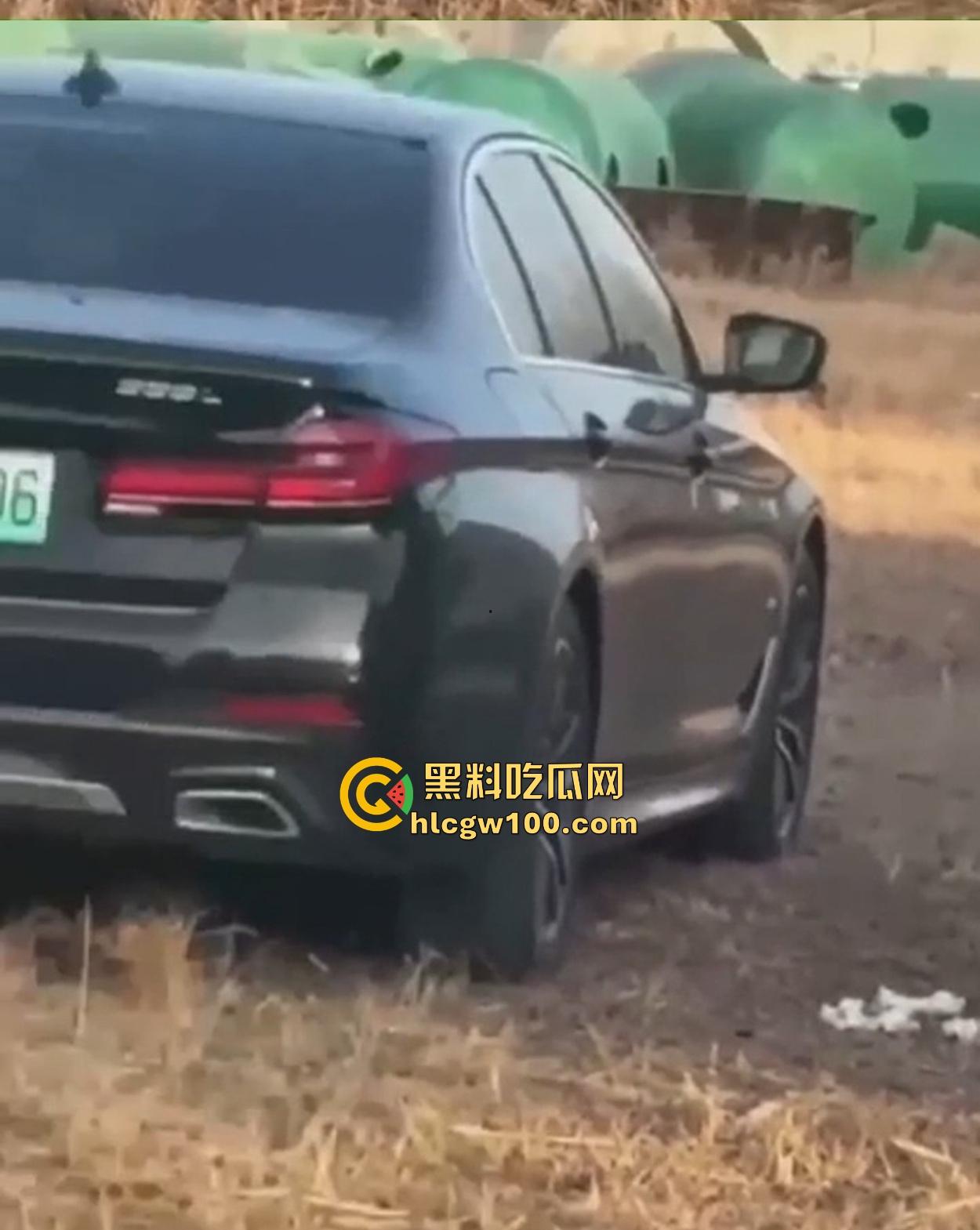 2025新年第一车震，河北【冀TF05906】车主田野激战，小蜜骑电动车赴约挨操，村口卫生纸撒一地！  第8张