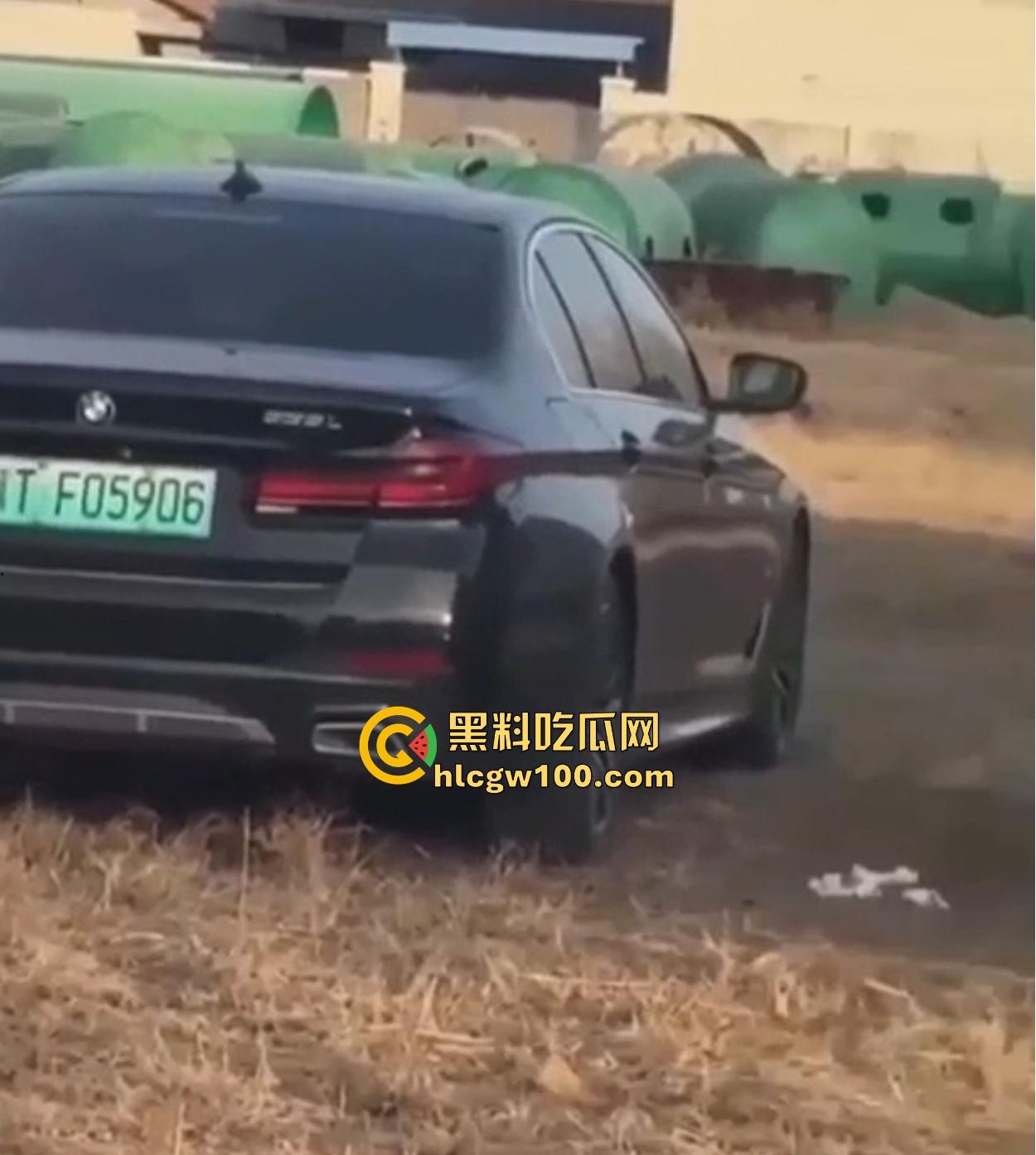 2025新年第一车震，河北【冀TF05906】车主田野激战，小蜜骑电动车赴约挨操，村口卫生纸撒一地！  第11张