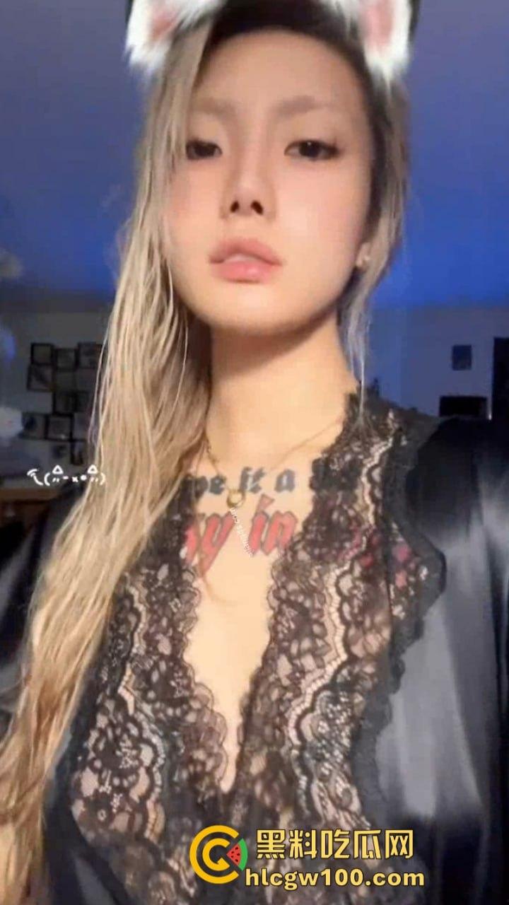 推特纹身爱好者【HighSchool】 露脸性爱自拍 调教性爱现场直播！刺青母狗实战秀 让你大呼过瘾！  第4张