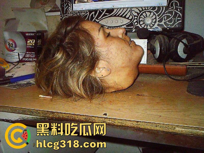 南美毒枭真实肢解女人现场，不枪毙直接割喉砍头，活生生直接割头卸四肢，全程绝望惨叫，胆小者勿入！  第2张