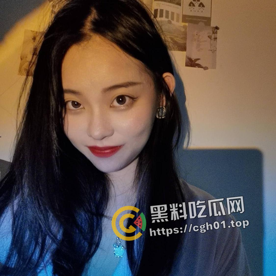 苏州乱伦瓜！亲妹妹做女友 调教成小母狗 饱满小鲍鱼里汁水真多  第4张