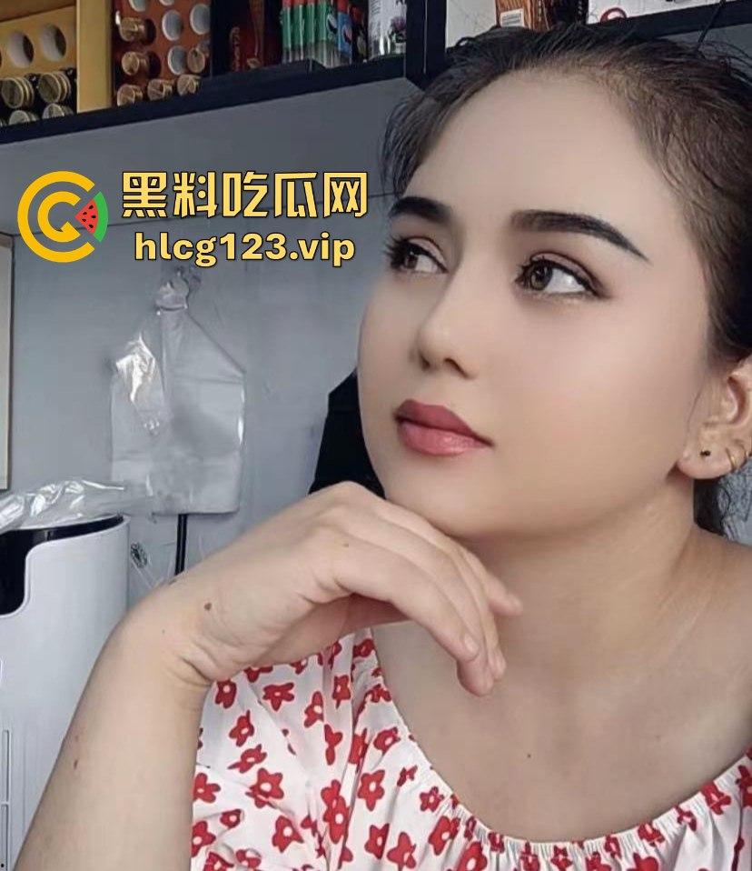 新疆少妇努尔古丽裸聊视频流出！美乳美鲍玩1V1骚到飞起，榜一大哥手速太快直接录屏！  第5张