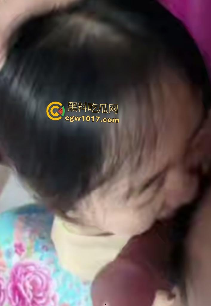 北京舞蹈学院女神【兰澜】，貌美如花反差婊，戴前男友眼罩给金主深喉口交，生活照甜美床上骚浪太反差了！  第2张