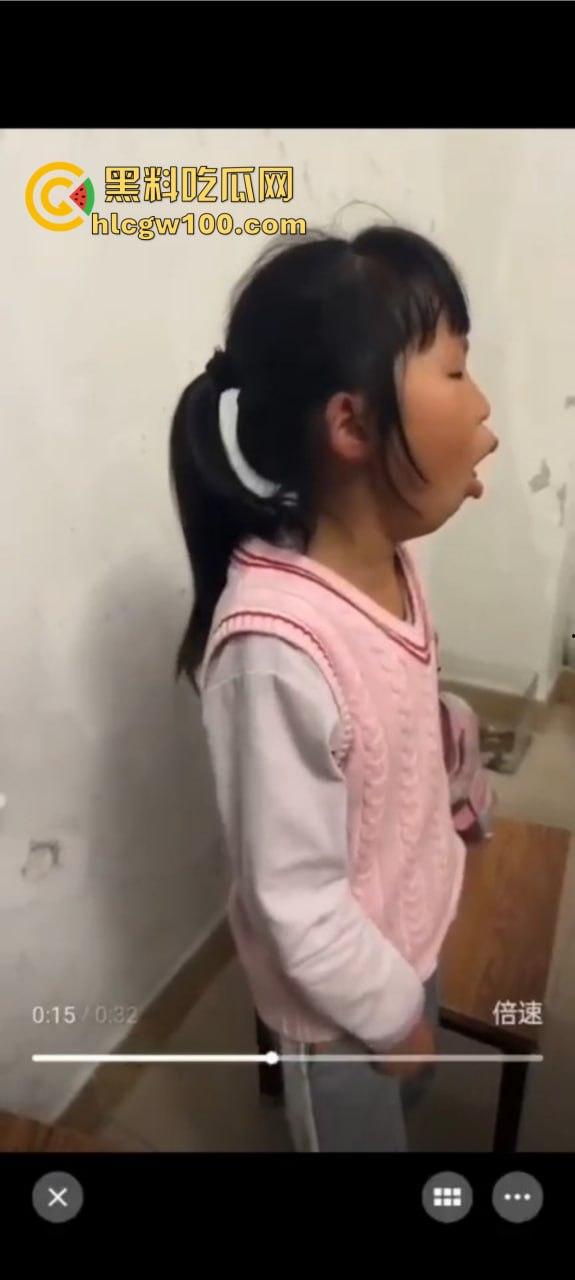 河南三年二班家长【周微】崩溃，辅导作业直接气疯，一边打小孩一边骂老师，班级群倾诉成大型吐槽现场！  第10张