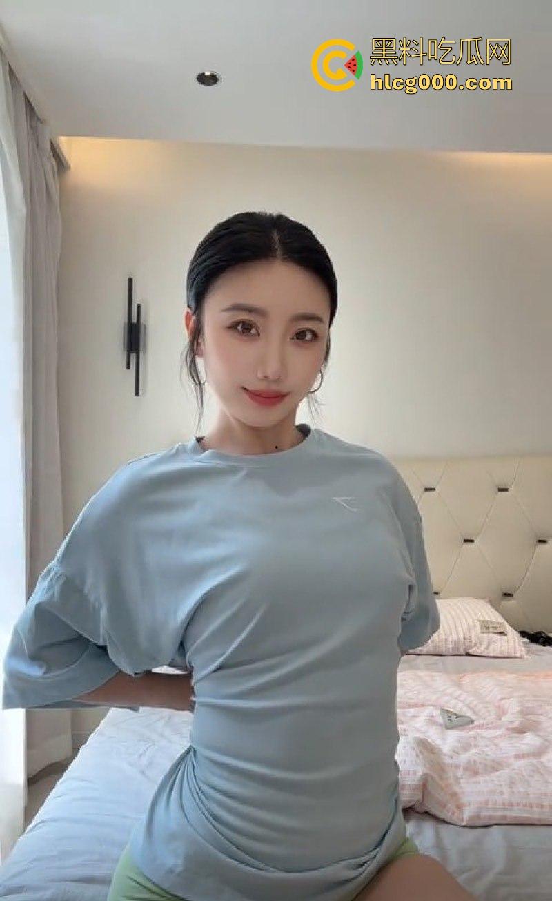 抖音健身网红【美式加满】极品身材御姐，各种情趣装骚舞诱惑，极致的肥奶翘臀，鸡巴看了直喷！  第5张