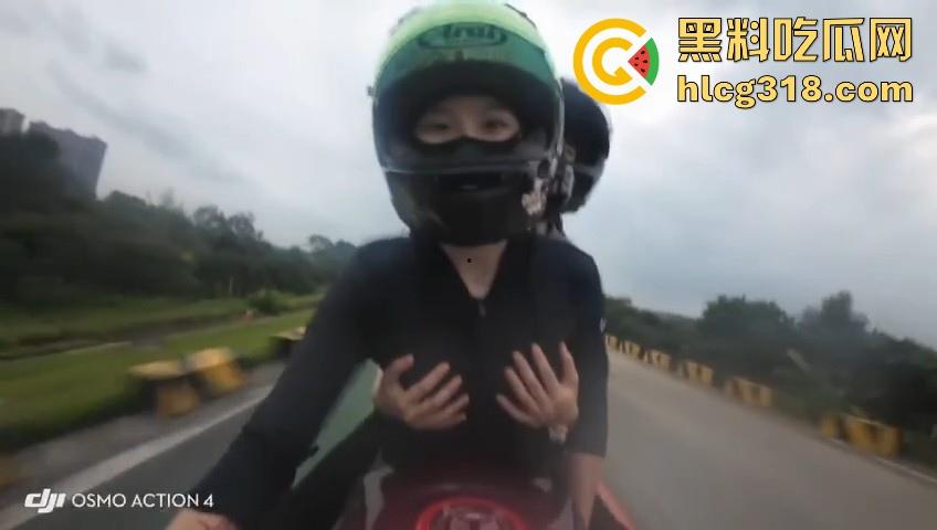 跟极品女车友酒店探讨改装车知识，颜值超美清纯女神被后入猛操，你刚刚不是很不让摸嘛！  第3张