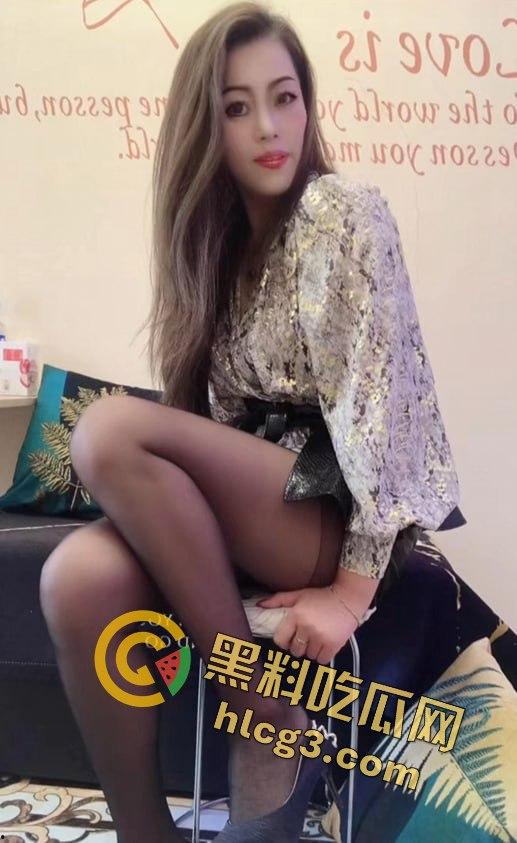 快手极品熟女『芙蓉姐』最新骚穴特写福利流出，舞者秀姐让人目瞪口呆！  第8张