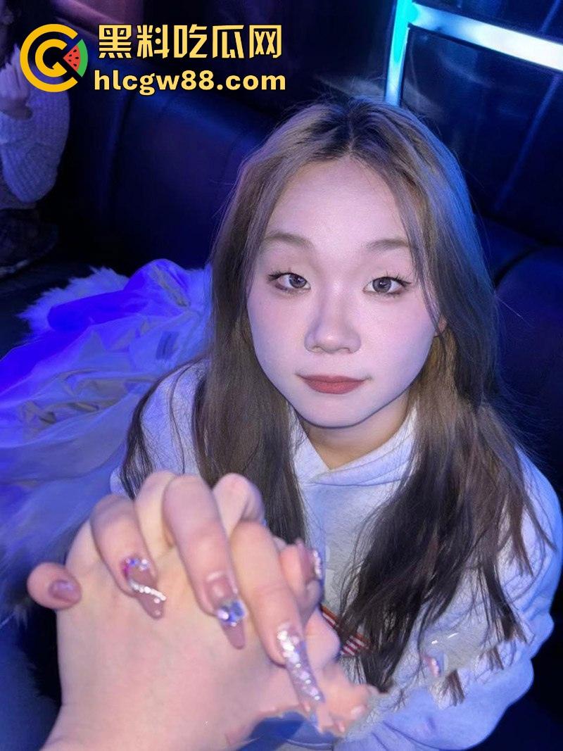 上海酒吧捡漏变噩梦！白丝学生妹李丹竟是生化母体，在校女大卖骚养生，炮王们怕是要躺平等通知了！  第11张
