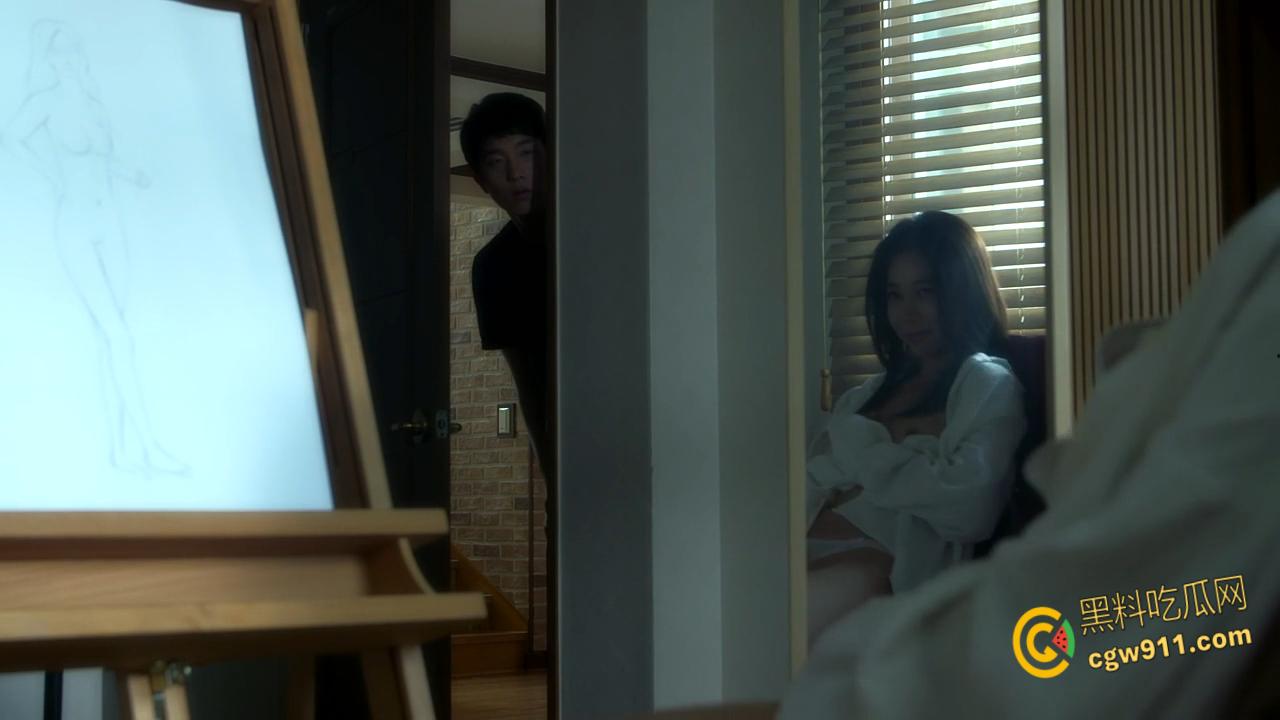 韩国三级片《妈妈的朋友2》，暑假邀约小伙惨遭偷家，饥渴少妇疯狂挑逗，厨房口交一直干到床上狂肏！  第2张