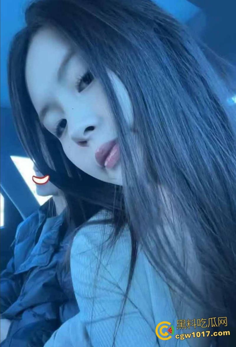 湖北荆州小母狗【黄媛媛】，夜店天天勾引小奶狗约炮，伸出舌头渴望精液，柳腰巨乳被按在床上大力抽插！  第2张