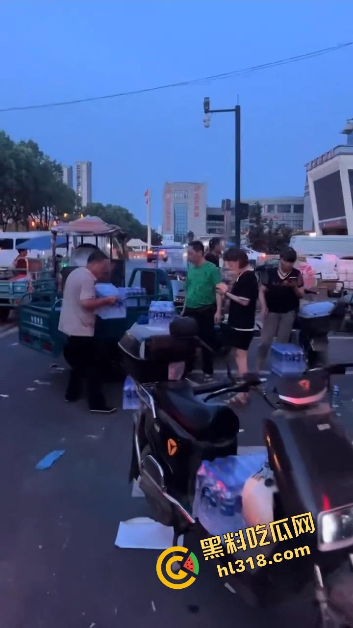 杭州余杭区自来水一夜变屎汤，老百姓刷牙直接口对口传承，做饭一锅屎，洗澡原地泥浆浴！  第8张