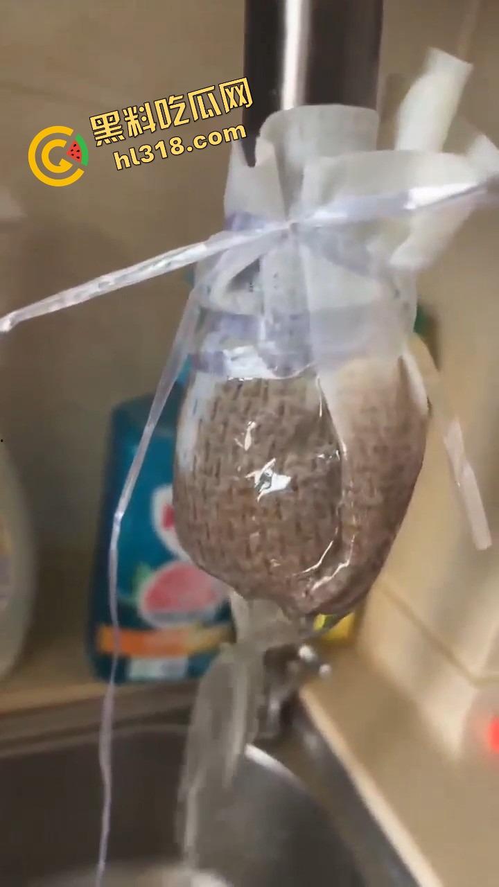 杭州余杭区自来水一夜变屎汤，老百姓刷牙直接口对口传承，做饭一锅屎，洗澡原地泥浆浴！  第14张