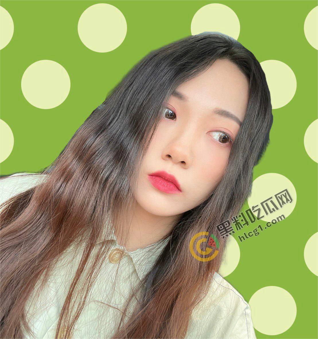 反差婊母狗吴新园曝光！职业护士化身骚母狗JK，绿帽老公泄密视频全网疯传！  第3张