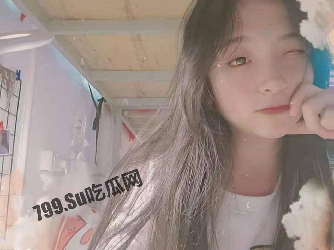 郑州师范学院 超嫩学妹 极品反差自拍 宿舍露脸自慰 厕所啪啪  第1张