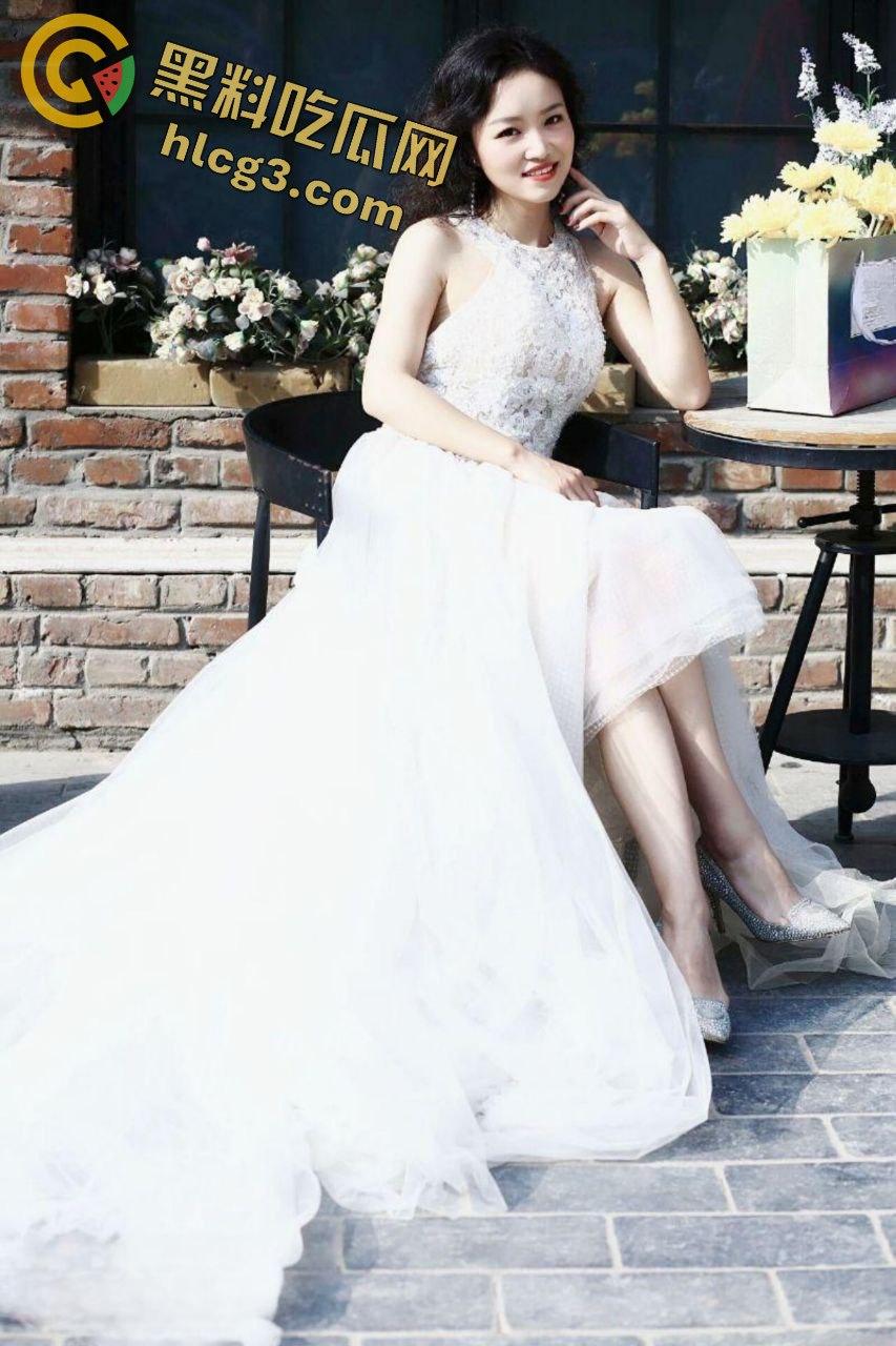 少妇骚妻反差大揭秘，新娘子从优雅人妻到淫荡母狗的惊人转变！  第10张