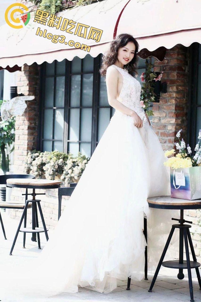 少妇骚妻反差大揭秘，新娘子从优雅人妻到淫荡母狗的惊人转变！  第13张