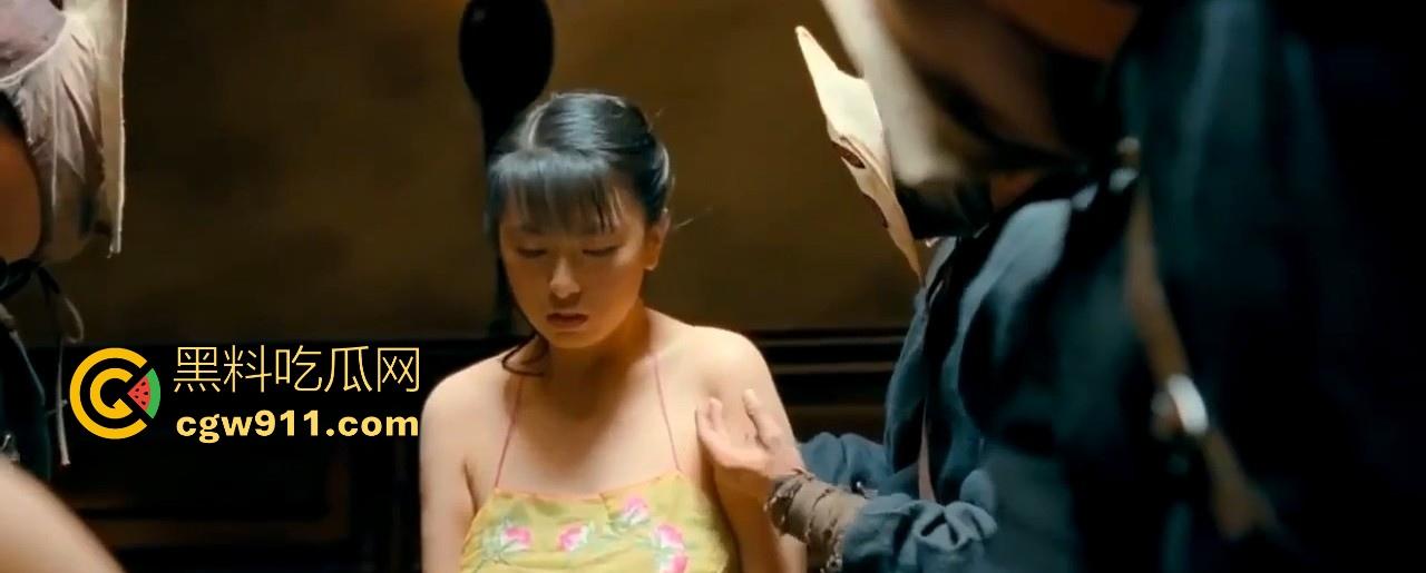 《让子弹飞》删减片段流出，藏着你绝对没见过的火辣画面！一脱成名人气女神【赵铭】 真实大奶上镜！  第3张