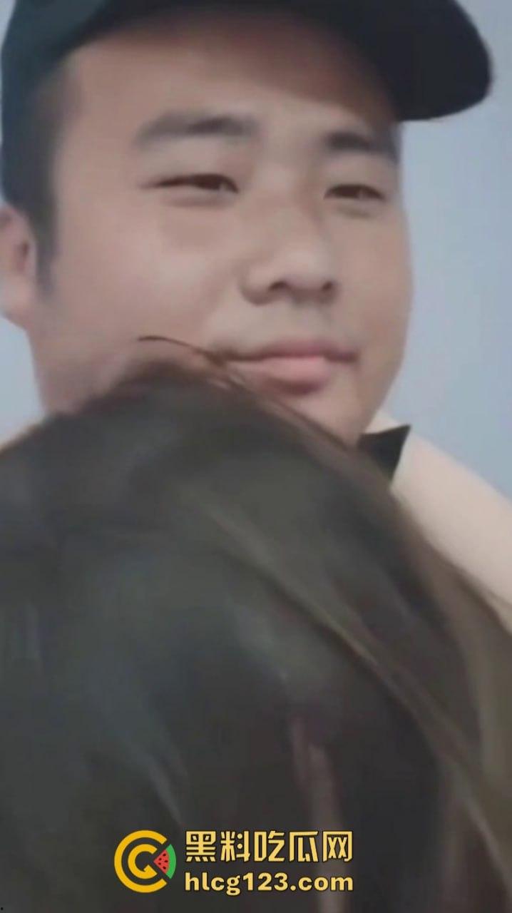 保安大哥白嫖醉酒白富美女业主 操逼实况视频曝光 高清插逼 淫水喷射  第2张