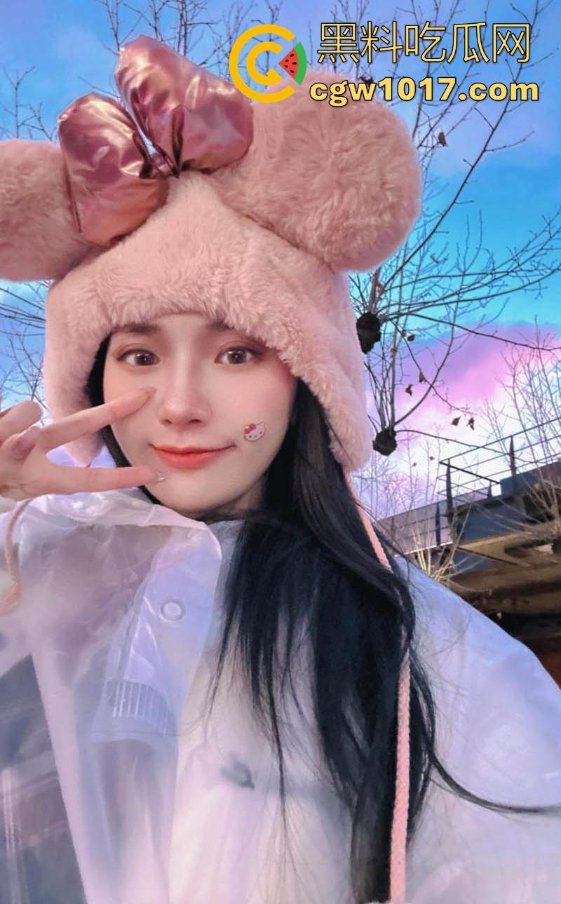 杭州设计公司高颜值前台【廖渔颖】公司高冷御姐生人勿近，私下黑丝母狗狂吮猛男大屌，高潮失禁潮喷浪叫销魂！  第1张