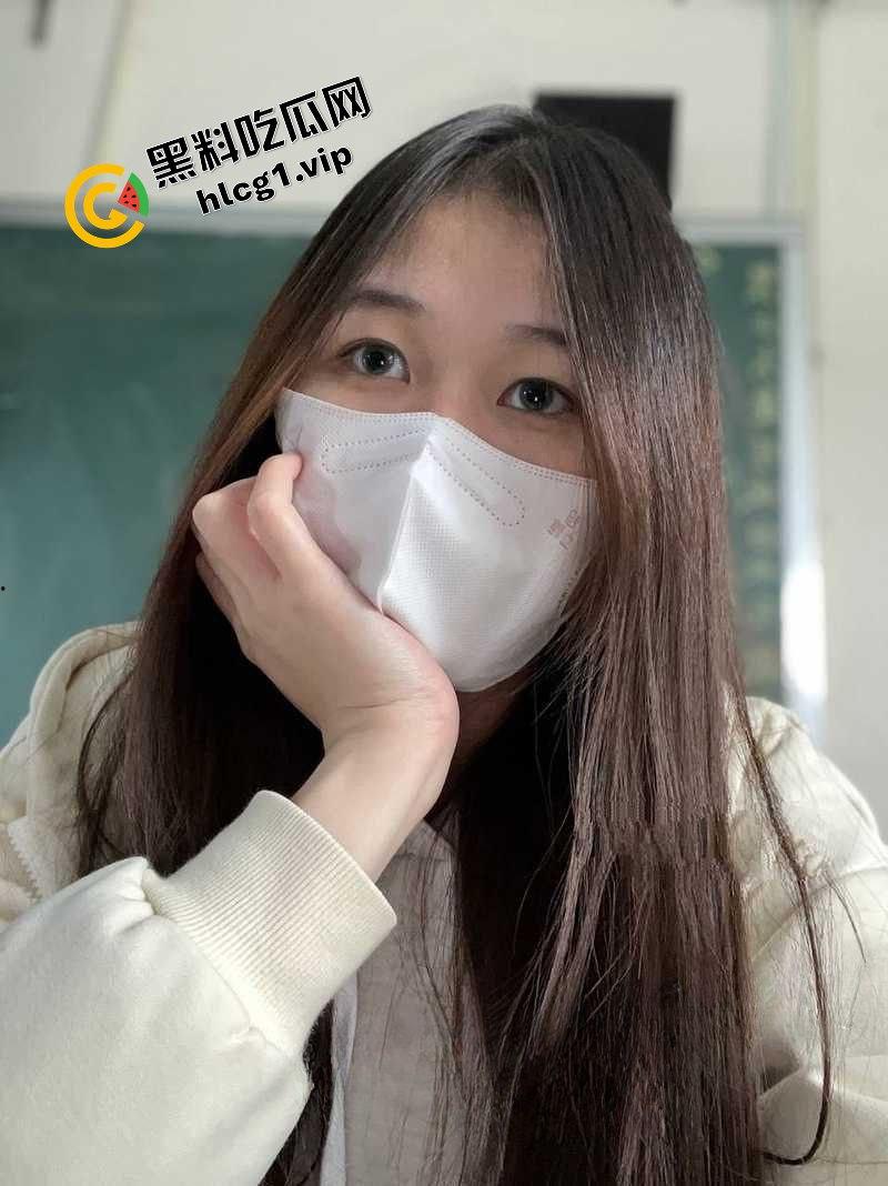 北京大学985女学霸『郭慧颖』被网恋男友PUA 骗脱衣裸体揉奶自拍 恋爱脑无药可救！  第1张