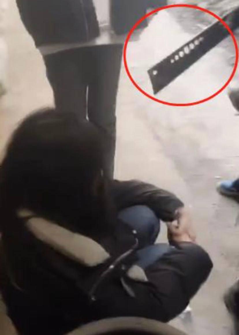 湖北 武穴 女生 被 围殴 霸凌 打人 砍刀威胁 事件  第4张