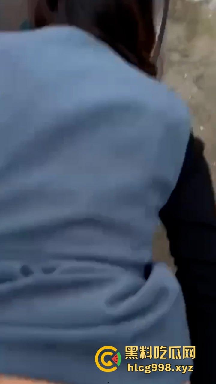 山东华明庆典【刘红娟】与主任陈平在单位门口车震视频被曝 车都要震散架了  第2张