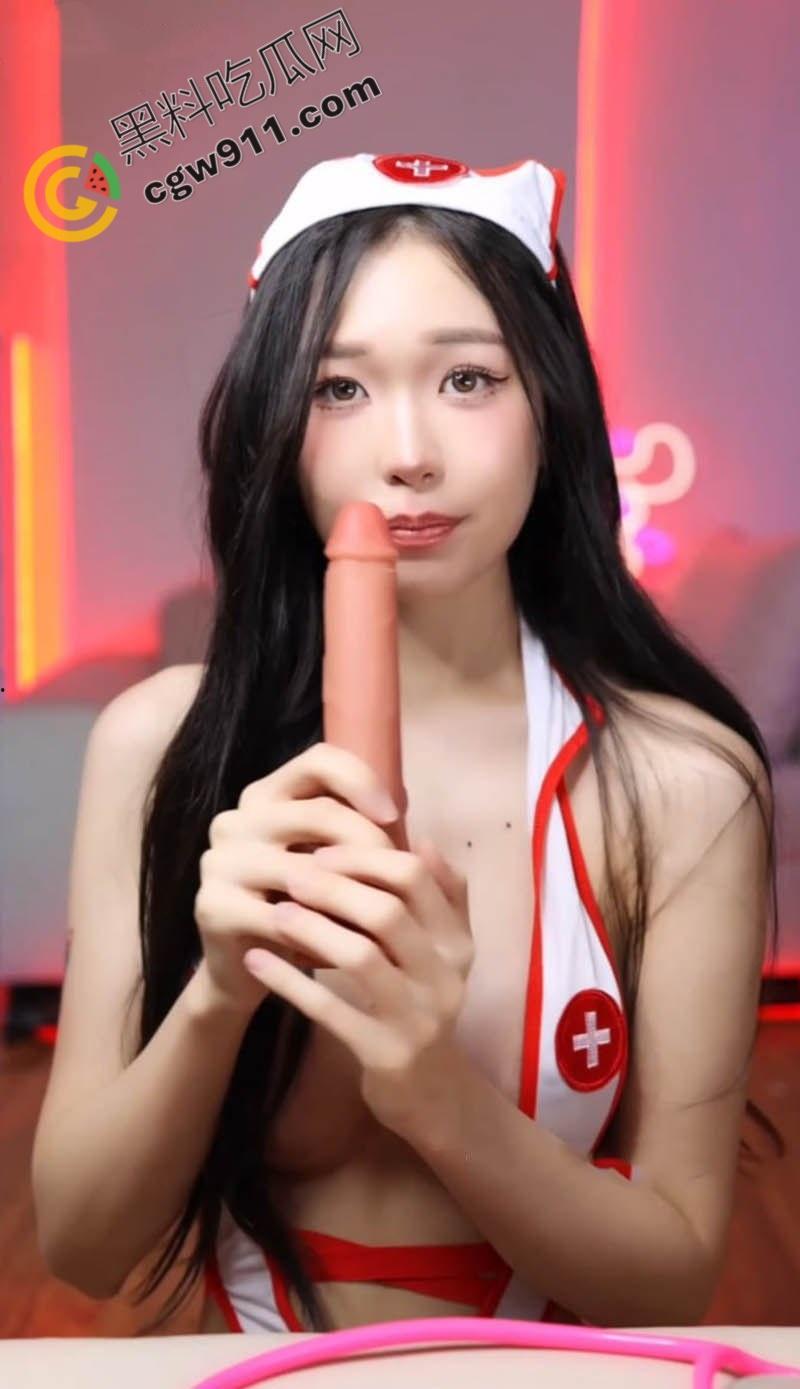新加坡极品网黄【meriolchan】最新福利视频流出！护士情趣制服，淫骚爆裂道具手淫，简直勾人魂魄  第2张