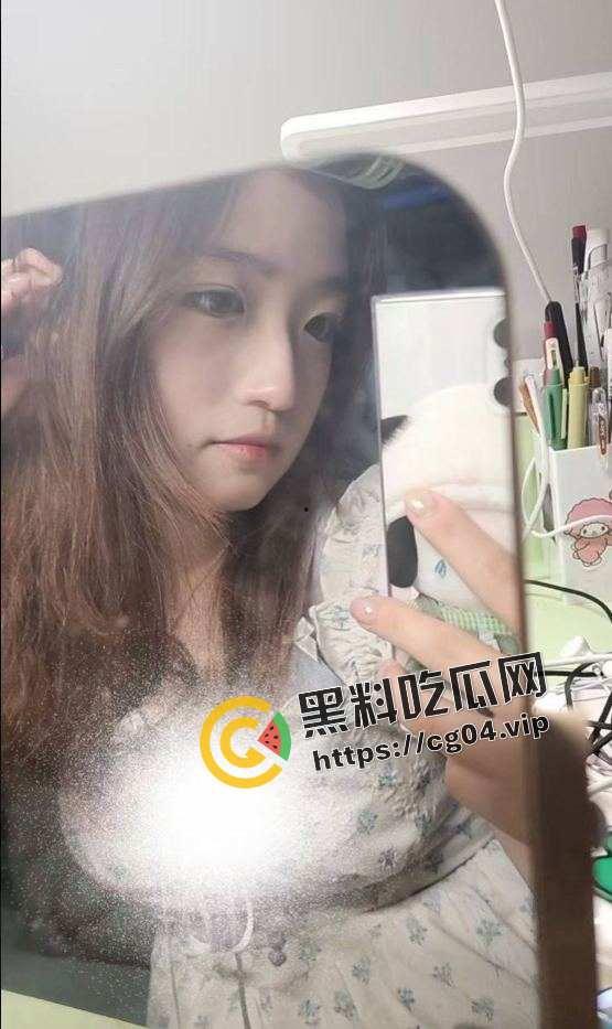 曝光渣女！柳州职业技术学院反差婊韦闫妮  私生活混乱 头像和学长3排上分 视频被男友流出曝光 第3张