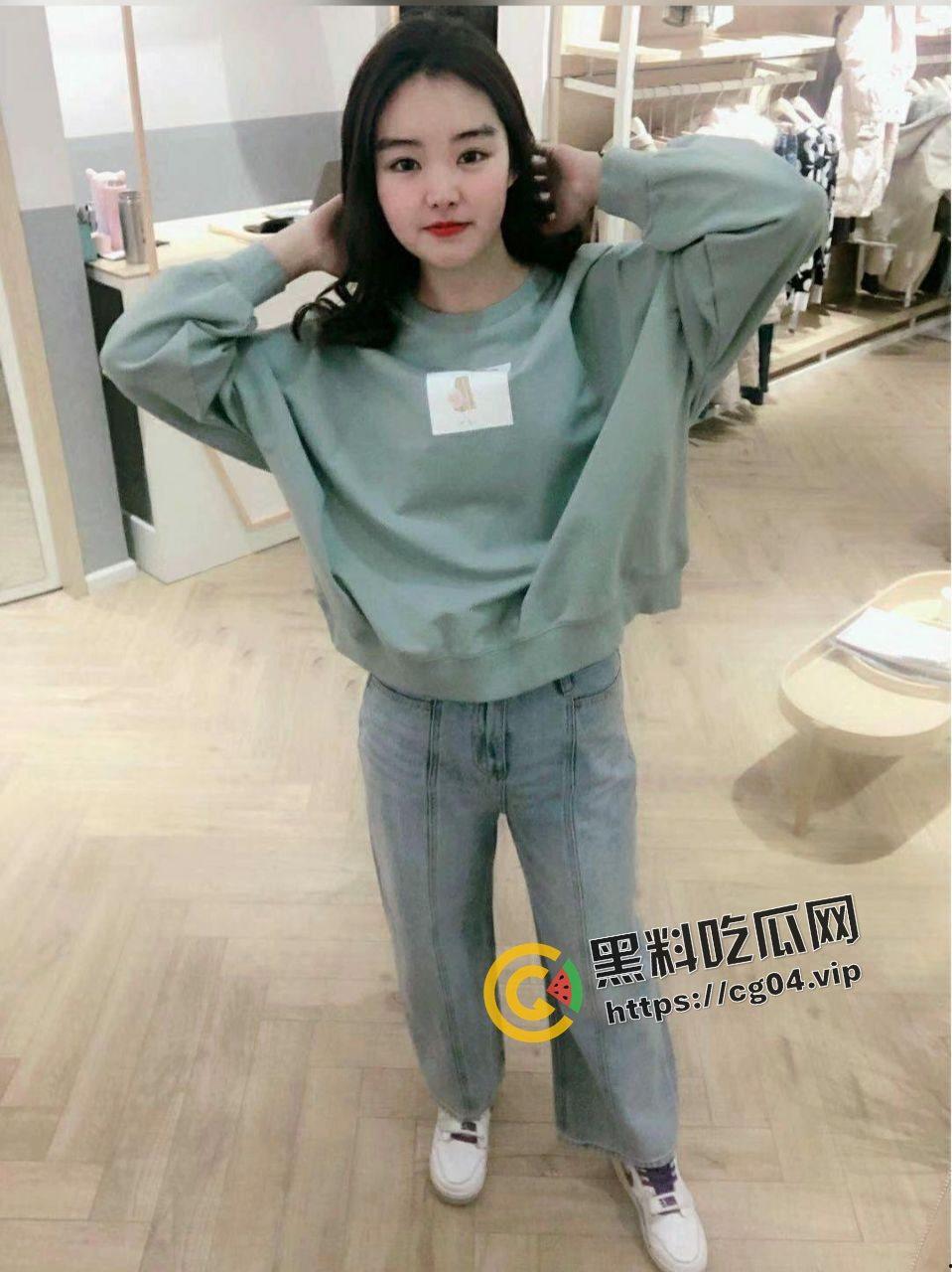 阜新会计【张姝涵】约炮网友 自慰肛塞连环珠 极品反差  第3张