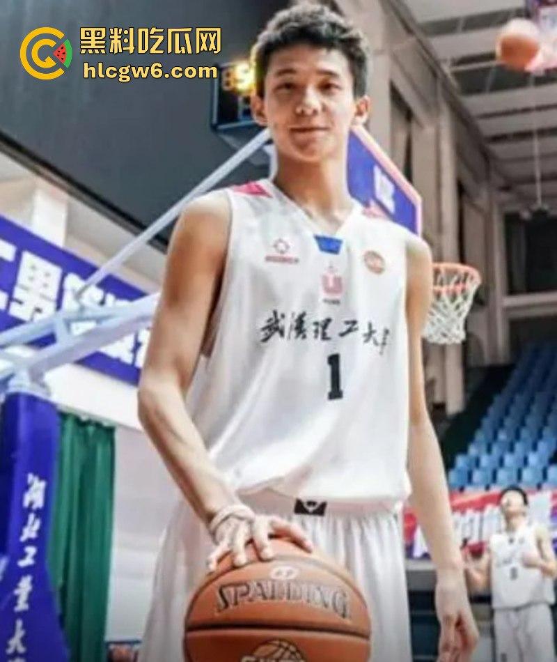 清澈愚蠢体育生 前操记者后爆菊 网红篮球运动员【宋延桥】被曝私生活糜烂男女通吃 不雅视频独家流出  第4张