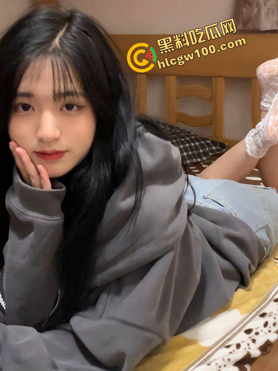 福建艺术职业甜妹反差婊【江铃】毕业沦为精盆母狗,舔屁眼暴力性爱骑乘榨精!独家曝光流出! 第1张 福建艺术职业甜妹反差婊【江铃】毕业沦为精盆母狗,舔屁眼暴力性爱骑乘榨精!独家曝光流出! 第1张