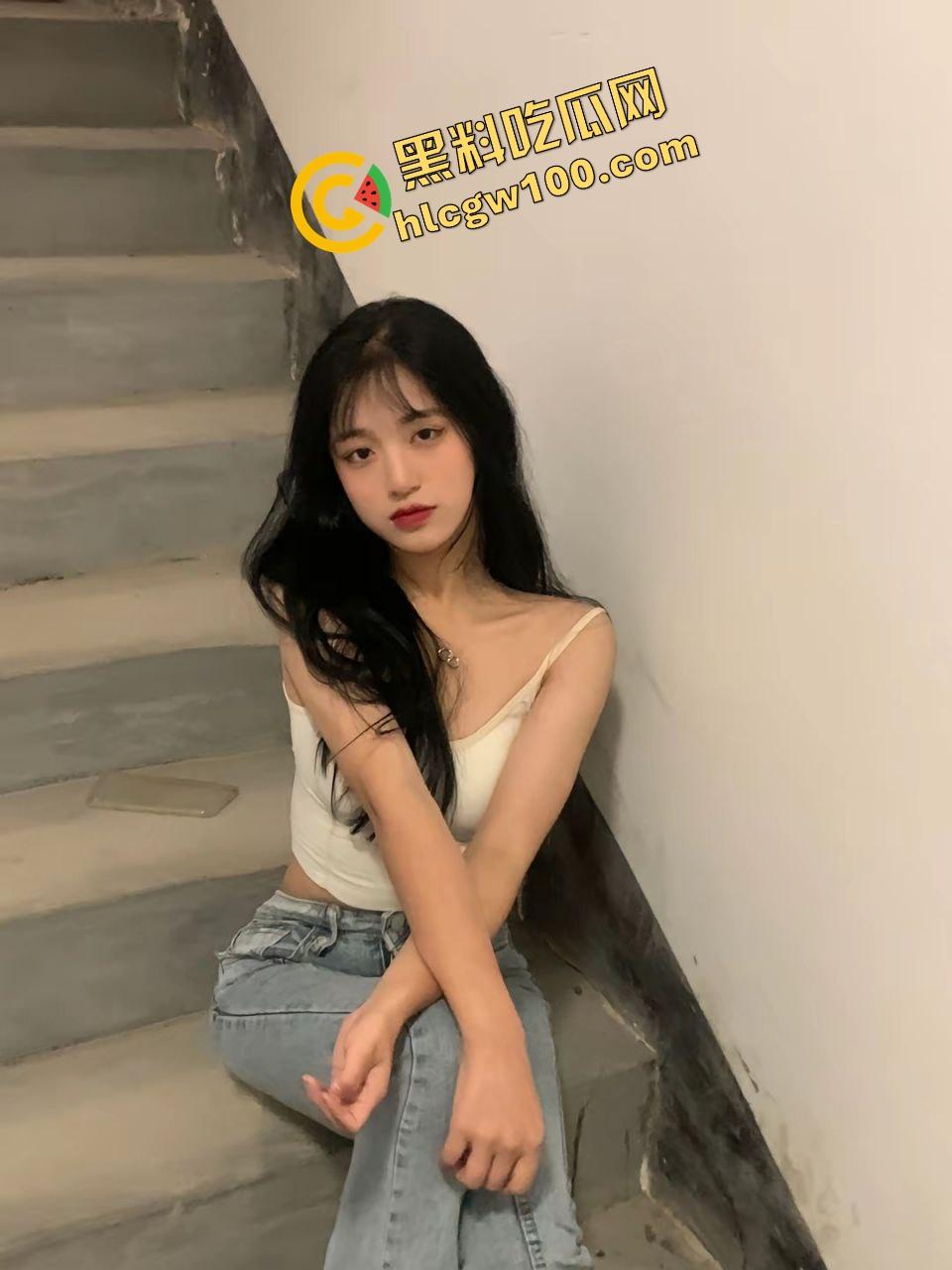 福建艺术职业甜妹反差婊【江铃】毕业沦为精盆母狗,舔屁眼暴力性爱骑乘榨精!独家曝光流出! 第2张 福建艺术职业甜妹反差婊【江铃】毕业沦为精盆母狗,舔屁眼暴力性爱骑乘榨精!独家曝光流出! 第2张