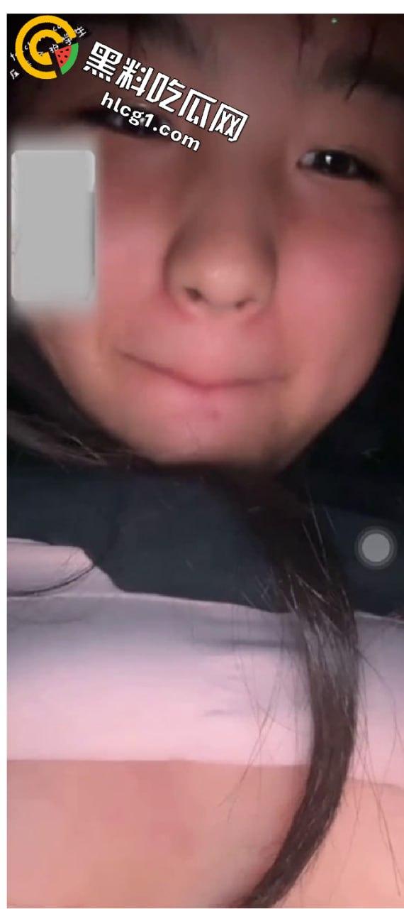 徐工职生物制药大一女生荣佳欣，和姐夫视频自慰被曝光 军训服下的小骚货  第2张