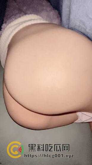 深夜钻到大姐被窝,把姐姐操无奈了，想拒绝这段乱伦史又无法抗拒  第4张