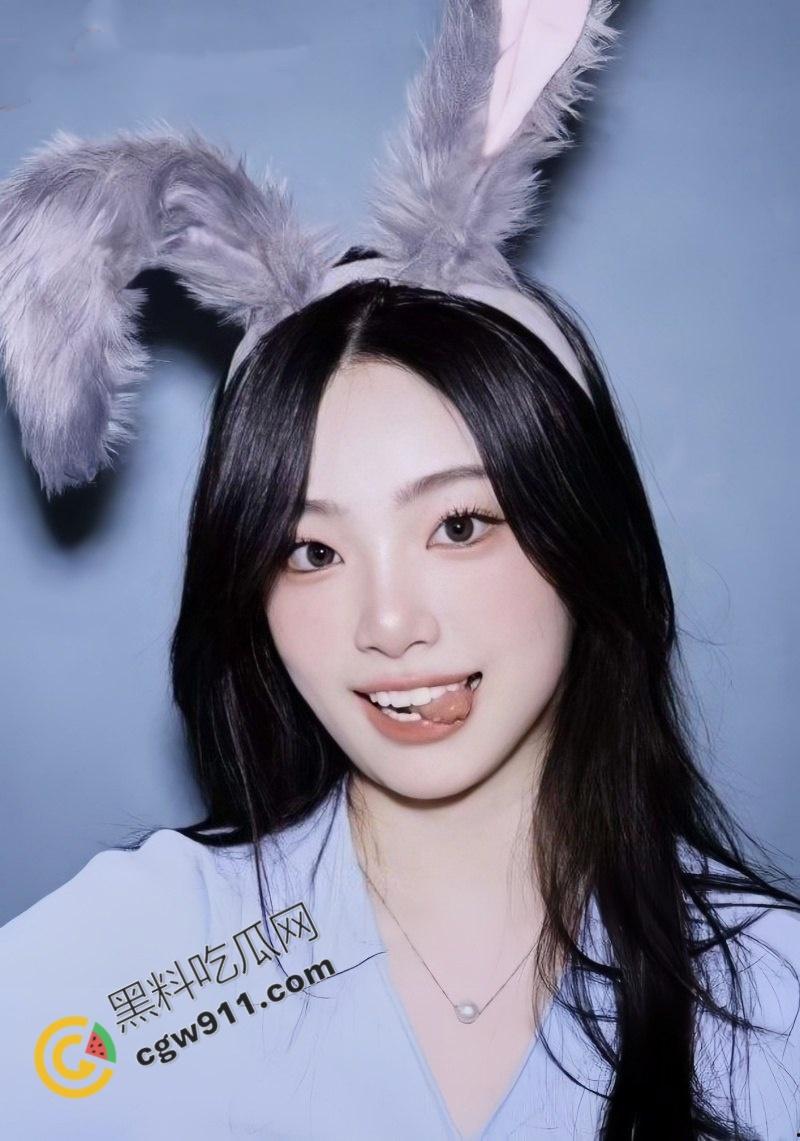 天津大学生【韩梅塰】酒店激情大曝光：深喉舔鸡吸吮龟头，后入爆操娇喘连连，火爆身材引爆欲望！  第2张