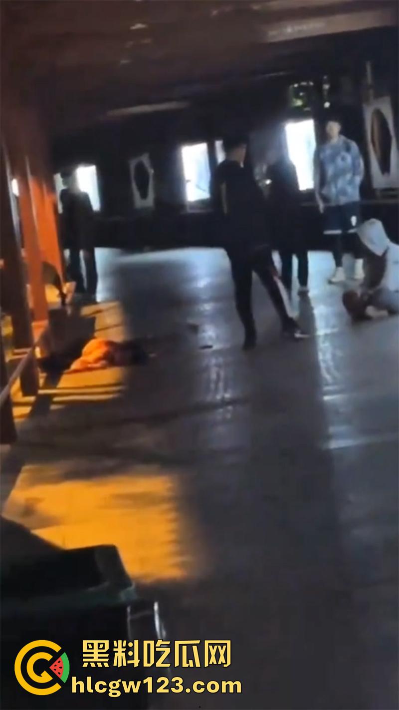 南昌工学院校园杀人案，19岁大学生怒杀22岁学姐，不仅骗钱还出轨玩弄感情，结果被小伙刺杀！  第6张