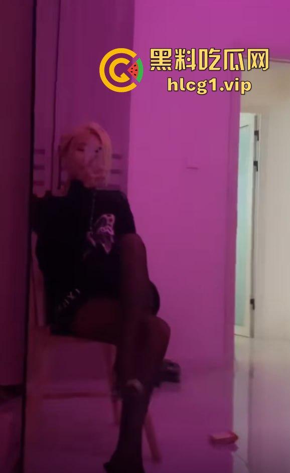 抖音女Rapper『尔晴没吃饱』花臂纹身女神的双面人生！前男友啪啪视频流出，反差婊形象大曝光！  第11张