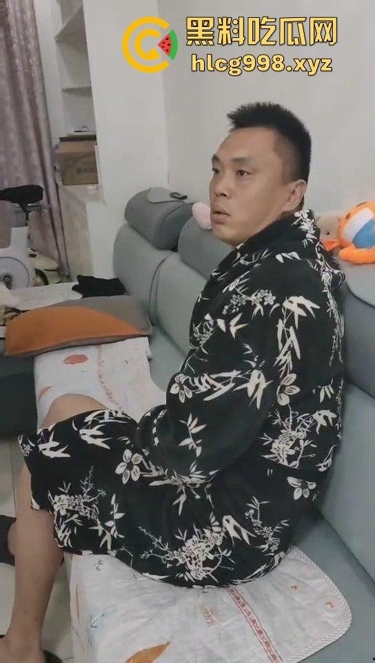 山东抖音骚货【莉莉安】刚生完孩子就耐不住寂寞！租房偷情被老公捉奸，场面乱成一锅粥！  第6张