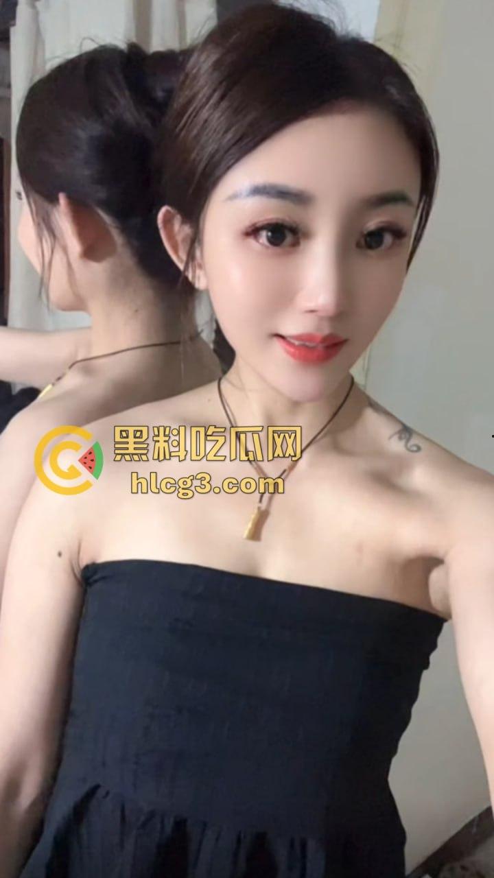 广东澄海1987烧烤店火辣老板娘『张丽华』与老板卷帘门内激情啪啪视频曝光，烧烤店一夜爆红！  第3张