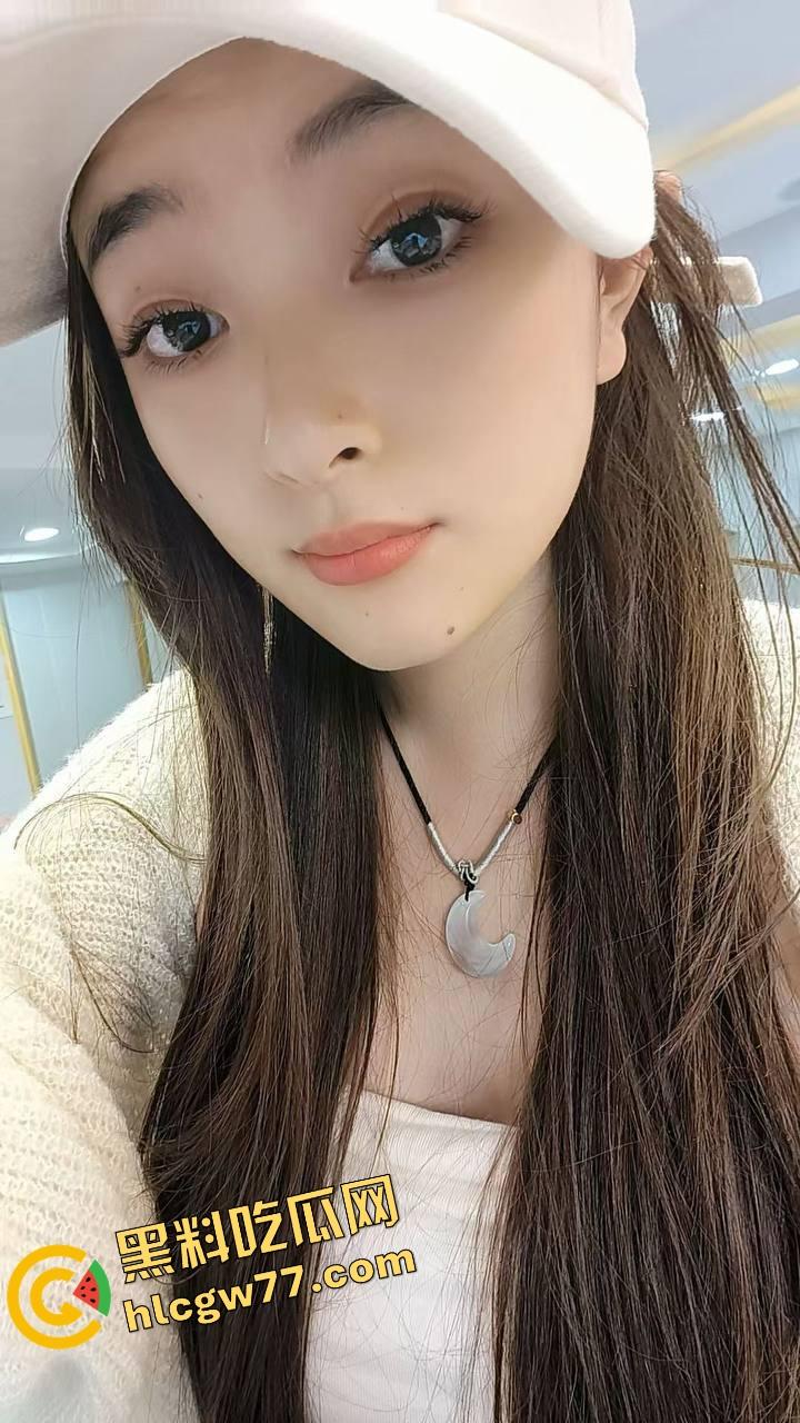 日本骚留子玩疯了，垃圾桶里骚穴倒插成肉便器，蜜穴开张求陌生人爆射！  第1张