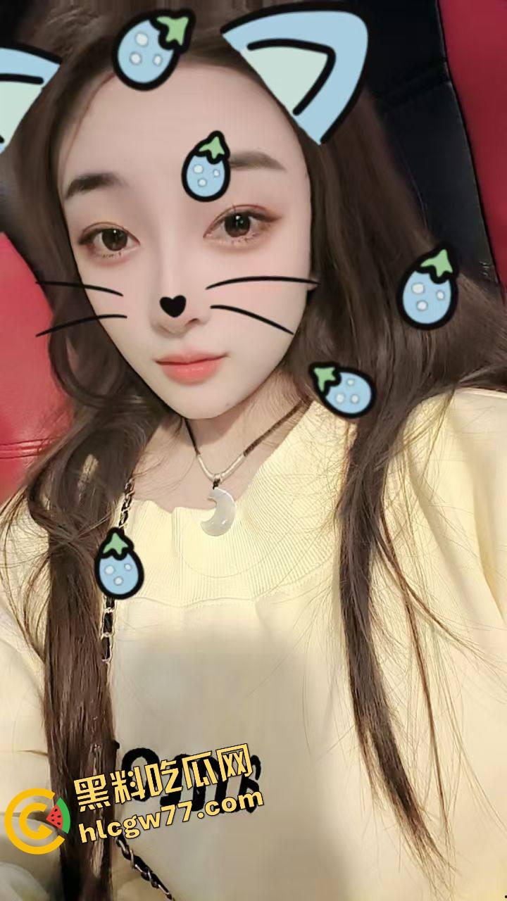 日本骚留子玩疯了，垃圾桶里骚穴倒插成肉便器，蜜穴开张求陌生人爆射！  第2张