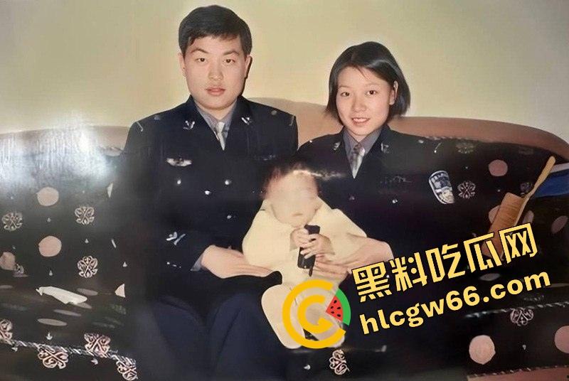 换偶女警【苏静】在凤凰网演讲换偶体验！被公安开除后 和老公开设换偶网站！全网最全黑料！  第2张